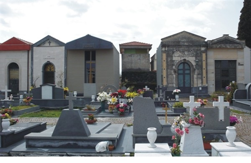 Avviso  per l'assegnazione in concessione di Edicole funerarie nel Cimitero del Capoluogo

